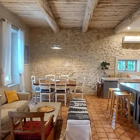 La Bastide Des Amouriers Guest house 3*