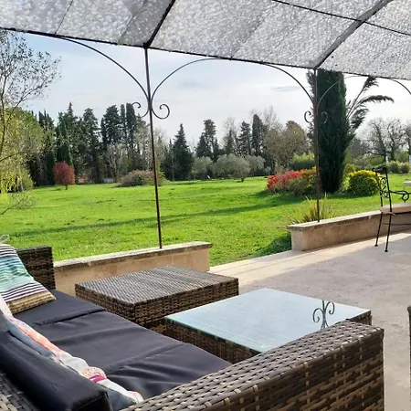 La Bastide Des Amouriers Caumont-sur-Durance