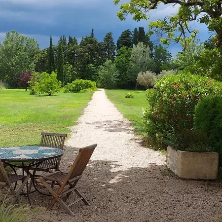 La Bastide Des Amouriers Guest house Caumont-sur-Durance
