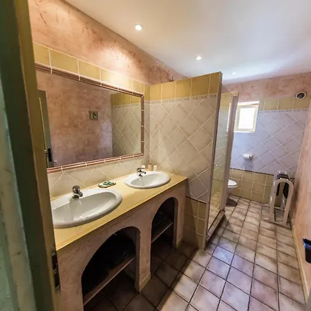 La Bastide Des Amouriers 3*