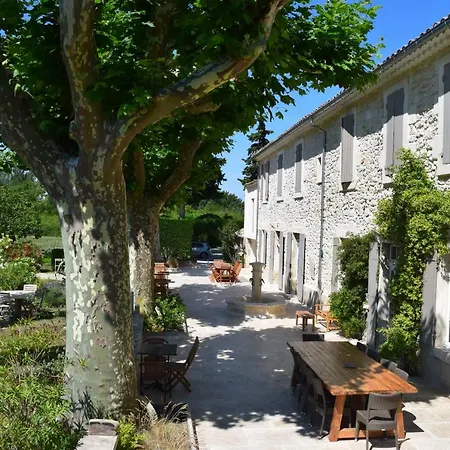 Guest house La Bastide Des Amouriers 3*