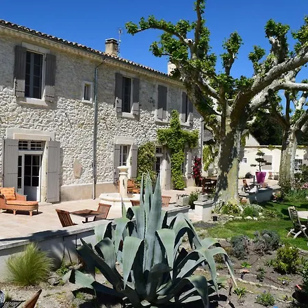 Guest house La Bastide Des Amouriers 3*